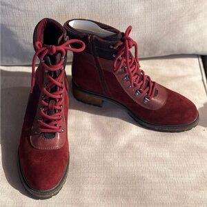 Earth Elements Maroon Lace-Up Boots, size 11